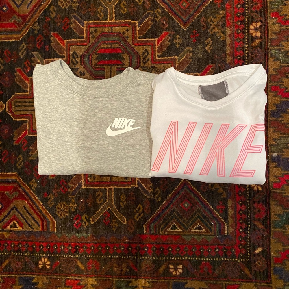 Girls Nike tees